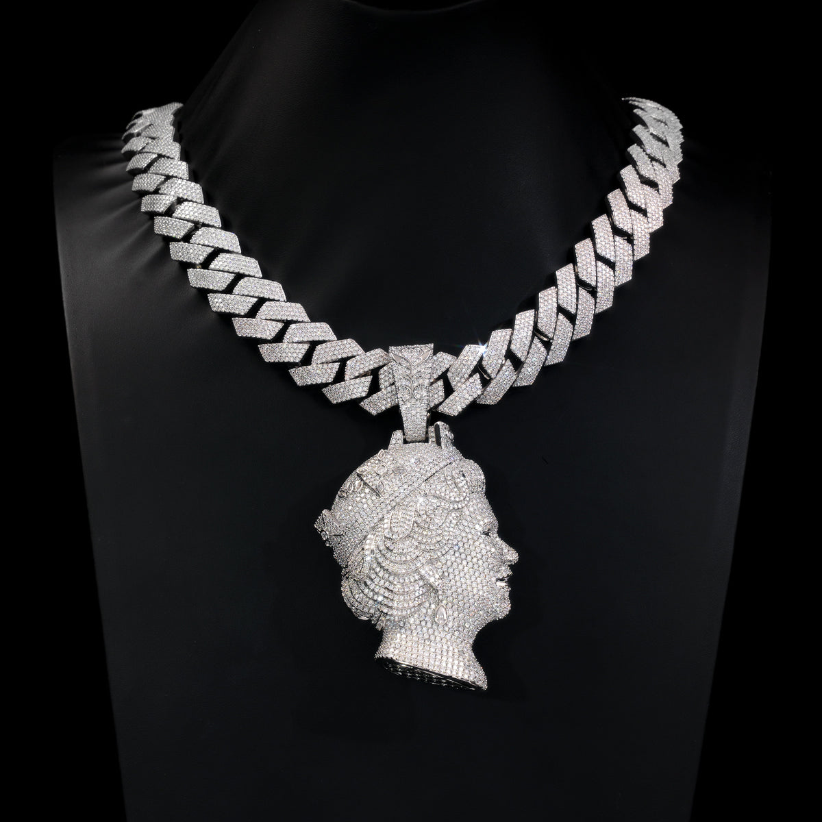 Top Workmanship Double Sided Queen Moissanite Pendant Necklace, Premium Inlaid Moissanite Jewelry